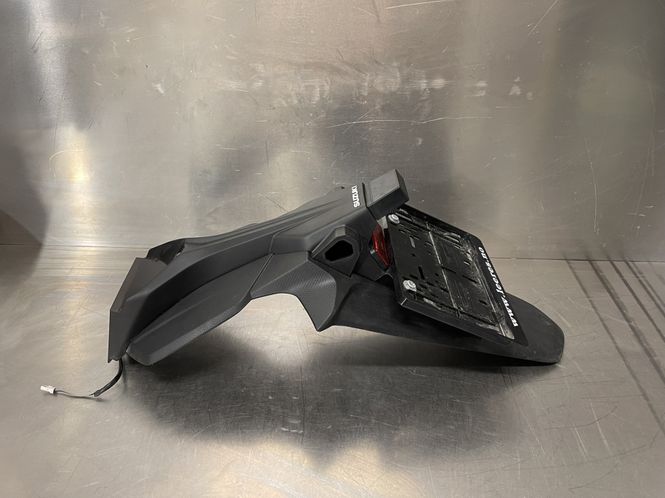 Hovedbilde Suzuki GSX-S 125 2023 Skiltholder 
