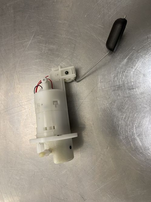 Hovedbilde Kawasaki Z125 2021 Bensinpumpe