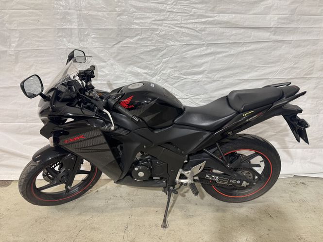 Hovedbilde Honda CBR 125 2015