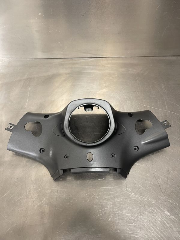 Vespa Sprint 50 Frontlyktdeksel øvre 