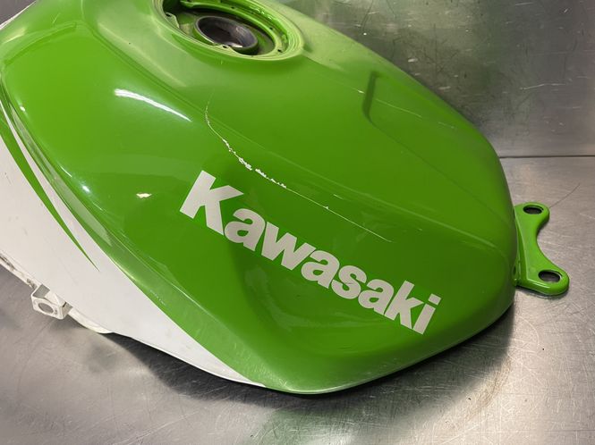 Hovedbilde Kawasaki Ninja ZX-6R 1993-2002 Bensintank