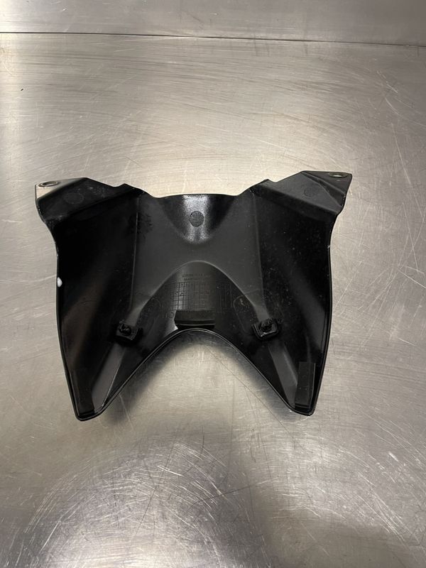 Honda CBR 125 2013 Tank kåpe 