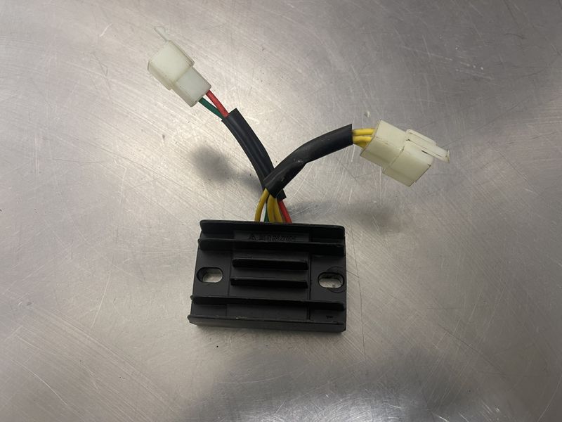 Peugeot Kisbee 2019 EFI E4 Spenningsregulator