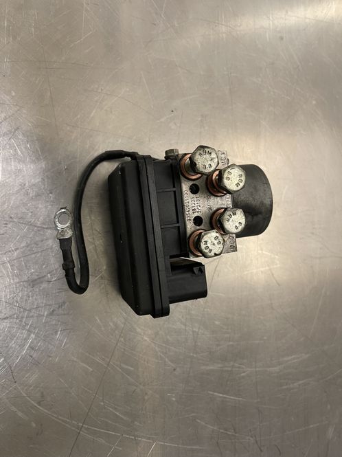 Hovedbilde KTM Duke 125 ABS pumpe