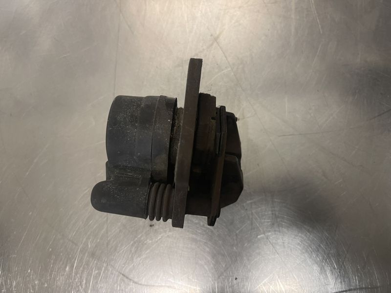 Peugeot Kisbee 2013 4T Bremsecaliper frambrems