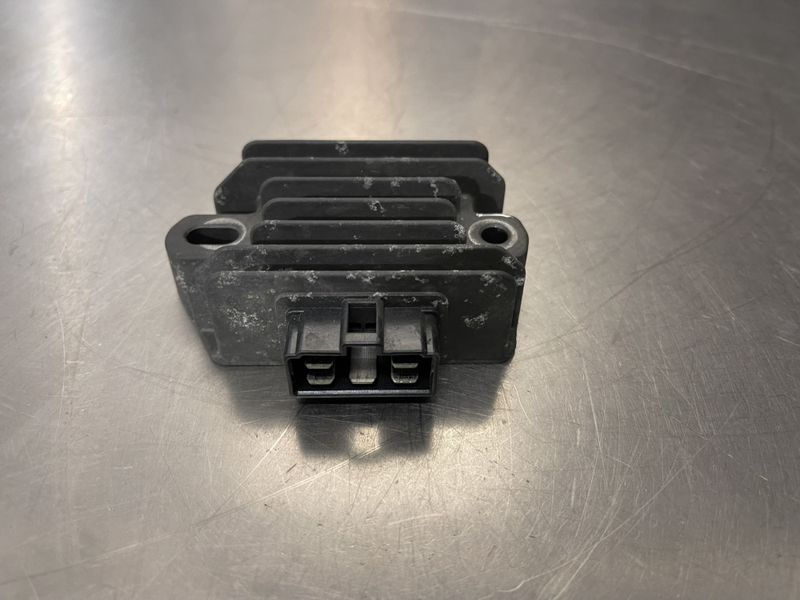 Honda CB 125 F 2017 Spenningsregulator 