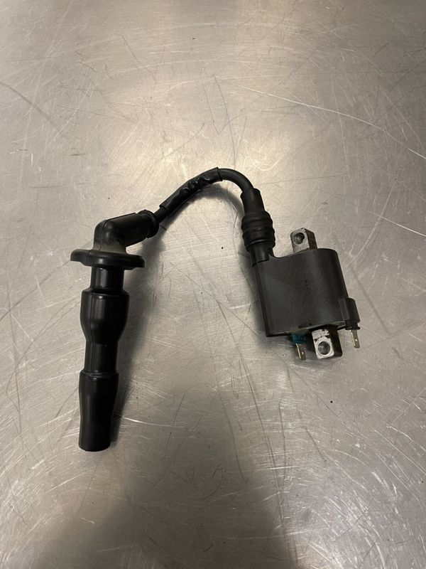 Honda CBR 500 R 2016 Coil venstre