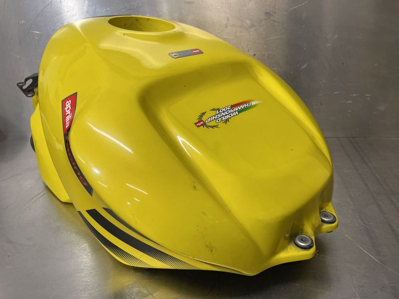 Aprilia RSV 1000R Mille 1998-2003 Bensintank