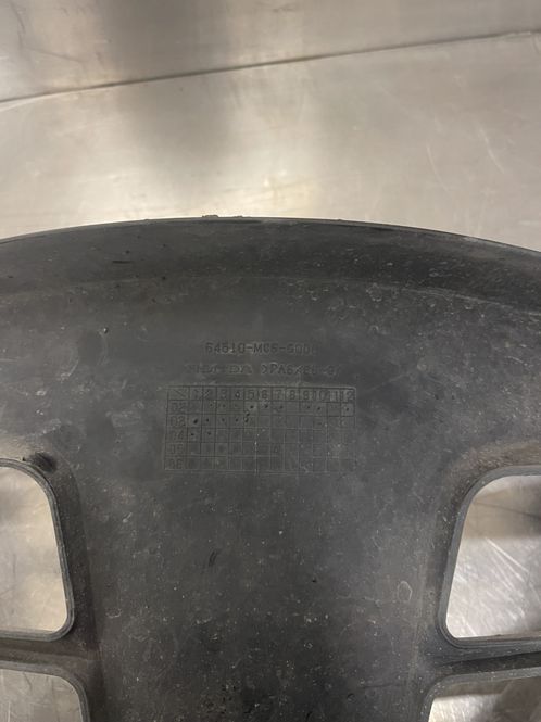 Hovedbilde Honda ST 1300 2004 Nedre indre kåpe 