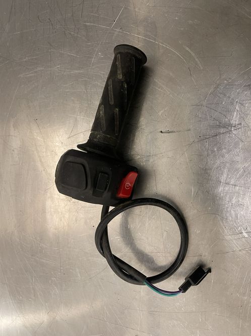 Hovedbilde Peugeot Speedfight 4 Bryterpanel høyre