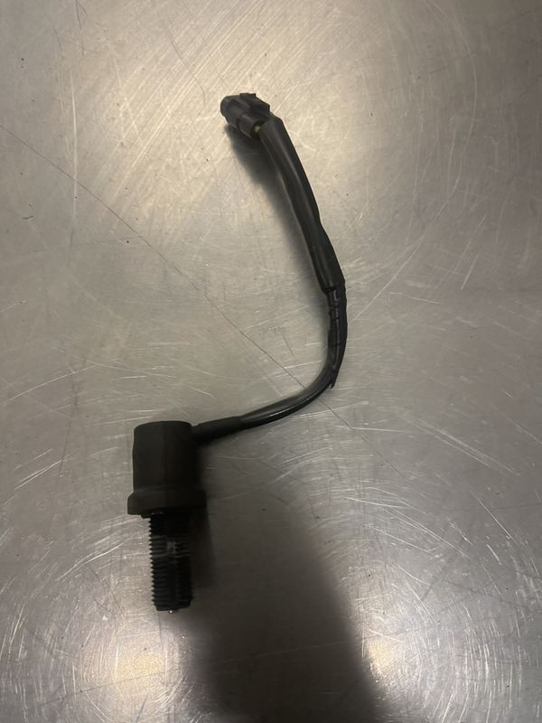 Yamaha MT 07 2016 Bremselysbryter bakbrems