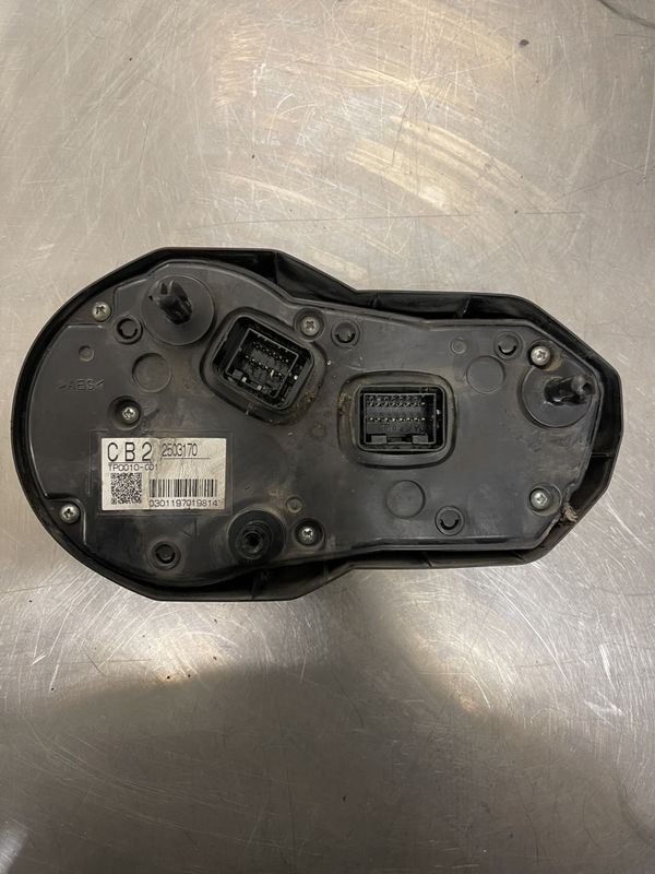 Triumph Tiger 800 2015 Speedometer/Instrument 
