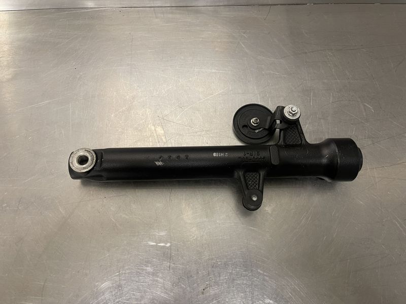 Suzuki GSX-S 125 2023 Gaffelbein ytre venstre