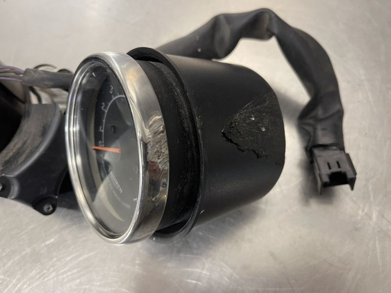 Triumph Legend 900 2000 Instrument/Speedometer 