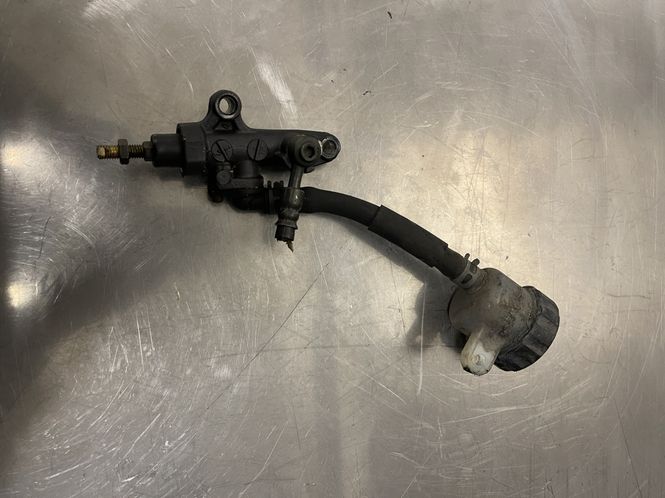 Hovedbilde Yamaha R6 1999 Bremsepumpe bakbrems