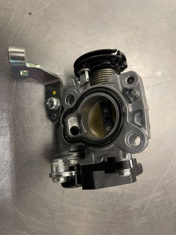 Kawasaki Z125 2024 Gasspjeld